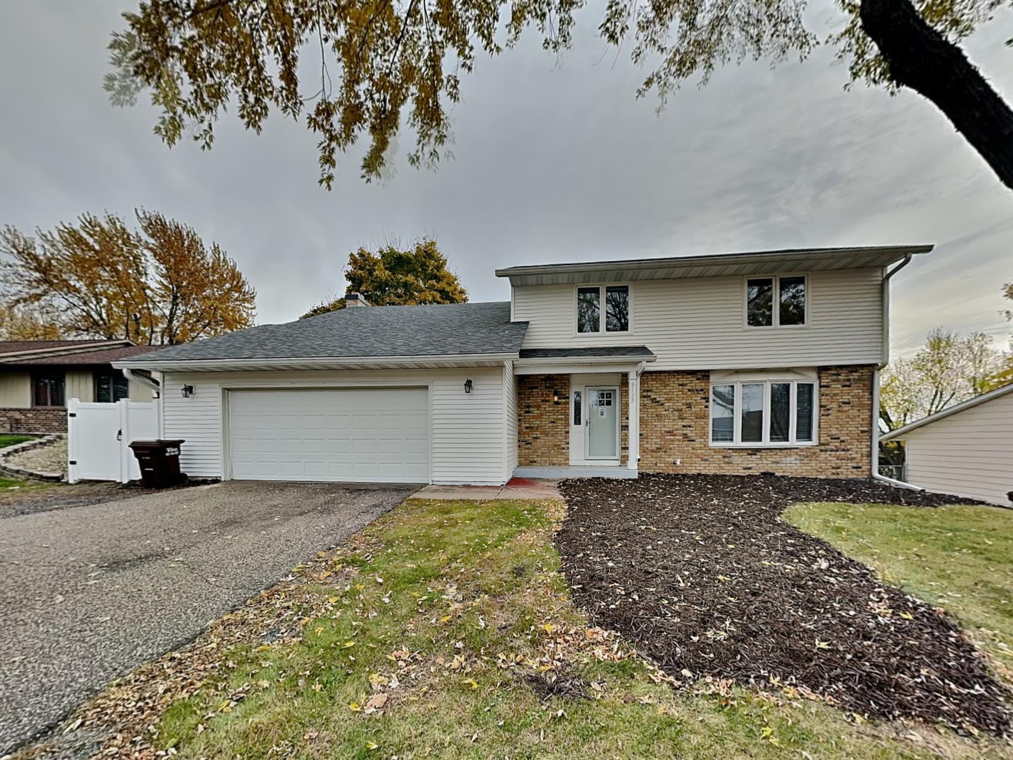 8525 Ivywood Avenue South Cottage Grove, MN 55016 - Photo 1 of 28