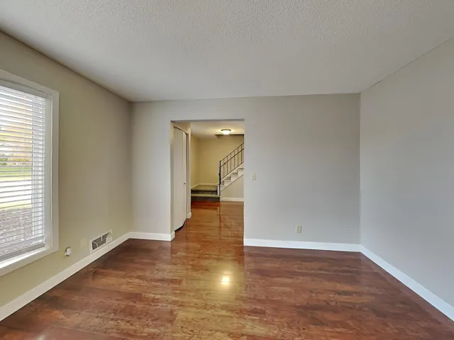 $3,095 | 8525 Ivywood Avenue South, Cottage Grove, MN 55016