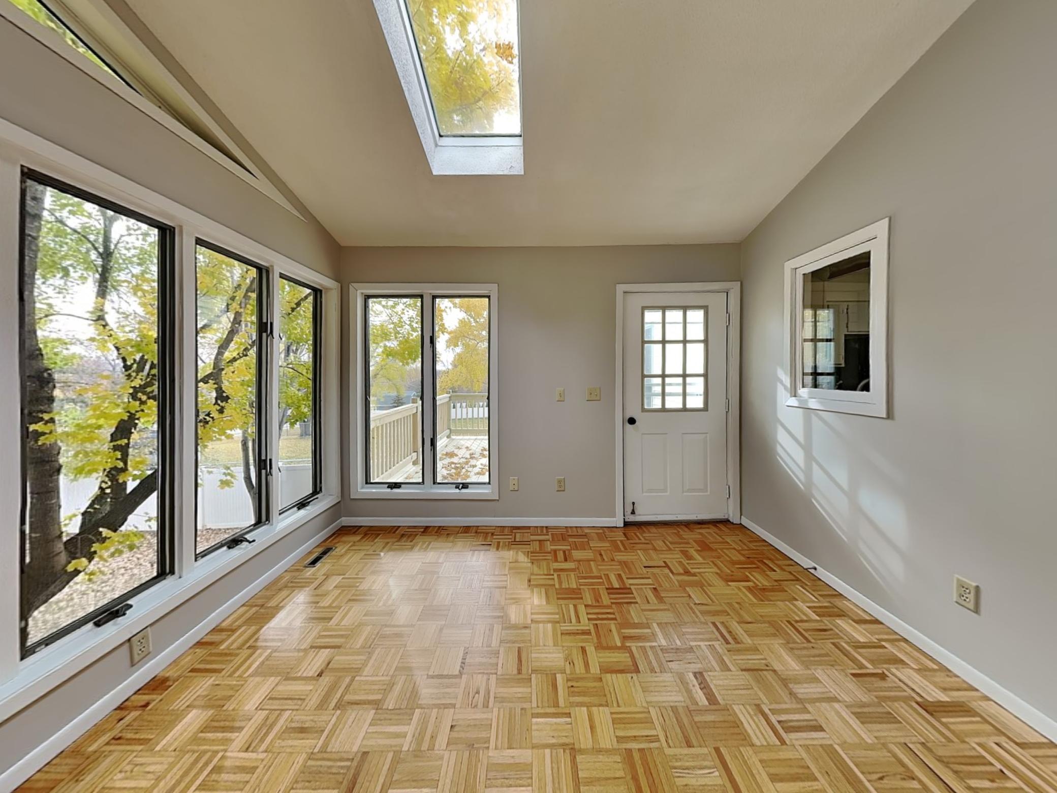 8525 Ivywood Avenue South Cottage Grove, MN 55016 - Photo 8 of 28