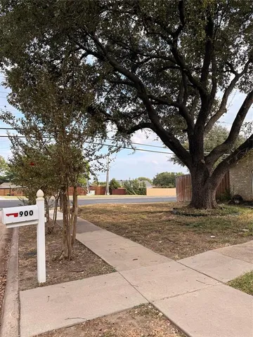 $488,000 | 900 Overdowns Drive, Plano, TX 75023