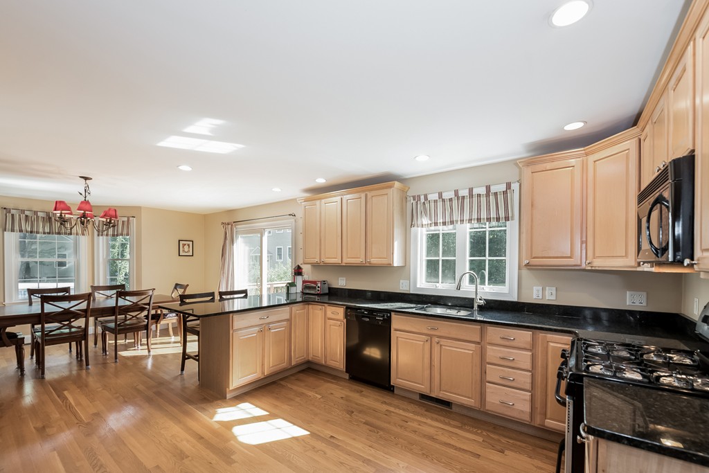 15 Carter Road Burlington, MA 01803 - Photo 7 of 30 Gallery Image 7