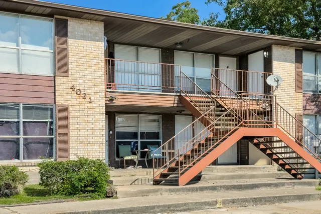 $995 | 4021 Briar Hollow Drive, Unit 4, Dickinson, TX 77539