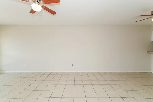 $995 | 4021 Briar Hollow Drive, Unit 4, Dickinson, TX 77539