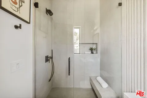 $3,995,000 | 4220 Kenyon Avenue, Los Angeles, CA 90066