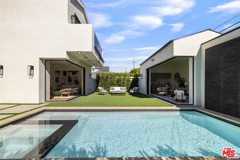 $3,995,000 | 4220 Kenyon Avenue, Los Angeles, CA 90066