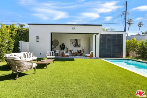 $3,995,000 | 4220 Kenyon Avenue, Los Angeles, CA 90066