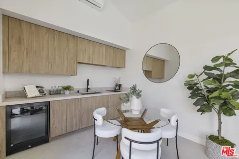 $3,995,000 | 4220 Kenyon Avenue, Los Angeles, CA 90066