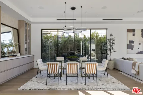 $3,995,000 | 4220 Kenyon Avenue, Los Angeles, CA 90066
