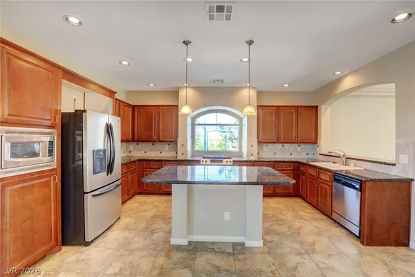 $3,450 | 10700 Shasta Glow Court, Henderson, NV 89052