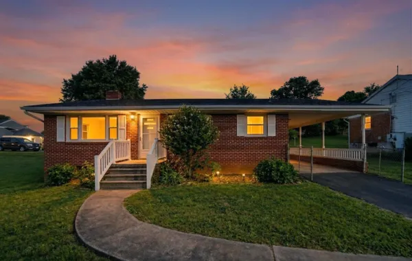 $245,000 | 208 George Street, Staunton, VA 24401