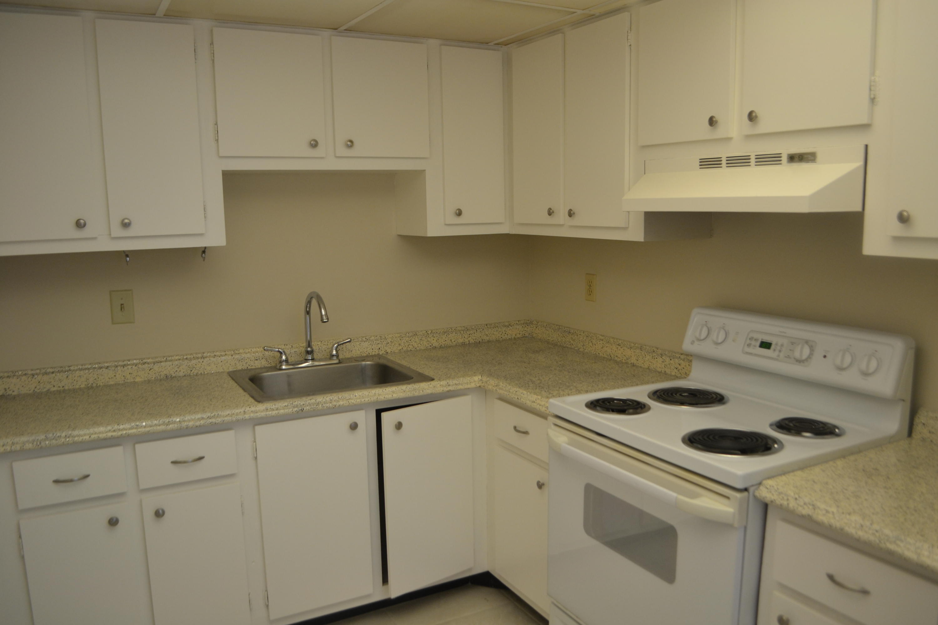 504 Davis Road, Unit 88 Palm Springs, FL 33461 - Photo 15 of 22 2019-07-15 22.41.51