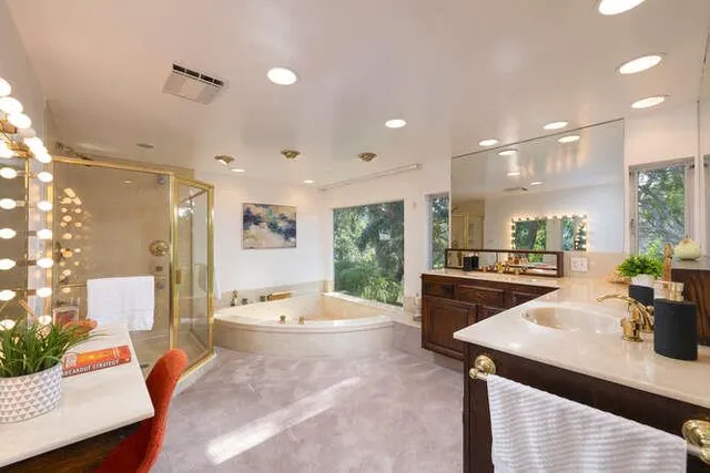 $2,688,000 | 1413 Parkwood Drive, San Mateo, CA 94403