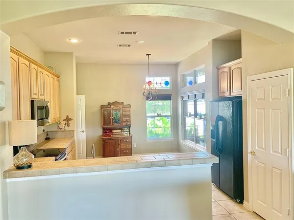 $3,100 | 9400 Orangewood Trail, Denton, TX 76207
