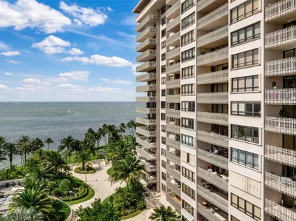 $1,700,000 | 3 Grove Isle Drive, Unit C803, Miami, FL 33133