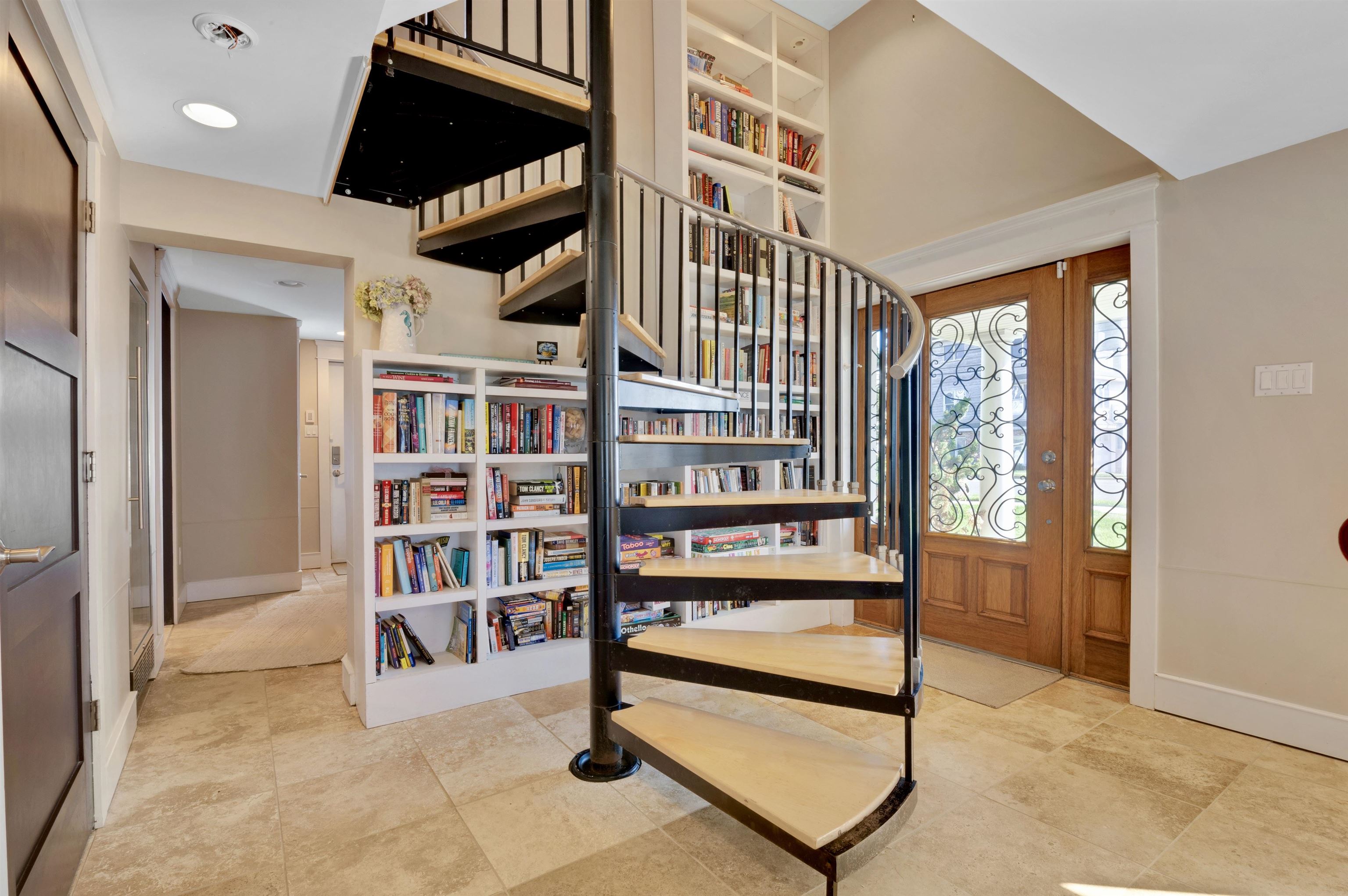 96 Commonwealth Avenue Strathmere, NJ 08248 - Photo 26 of 37 a view of living room