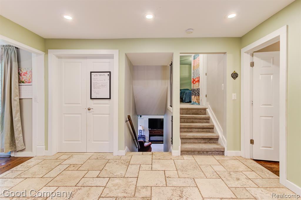 3119 South Adams Road Rochester Hills, MI 48309 - Photo 11 of 34