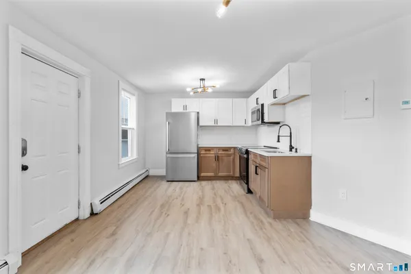 $1,850 | 30 Anthony Street, Unit A, Griswold, CT 06351