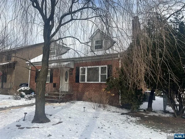 $4,500 | 231 Van Orden Avenue, Leonia, NJ 07605
