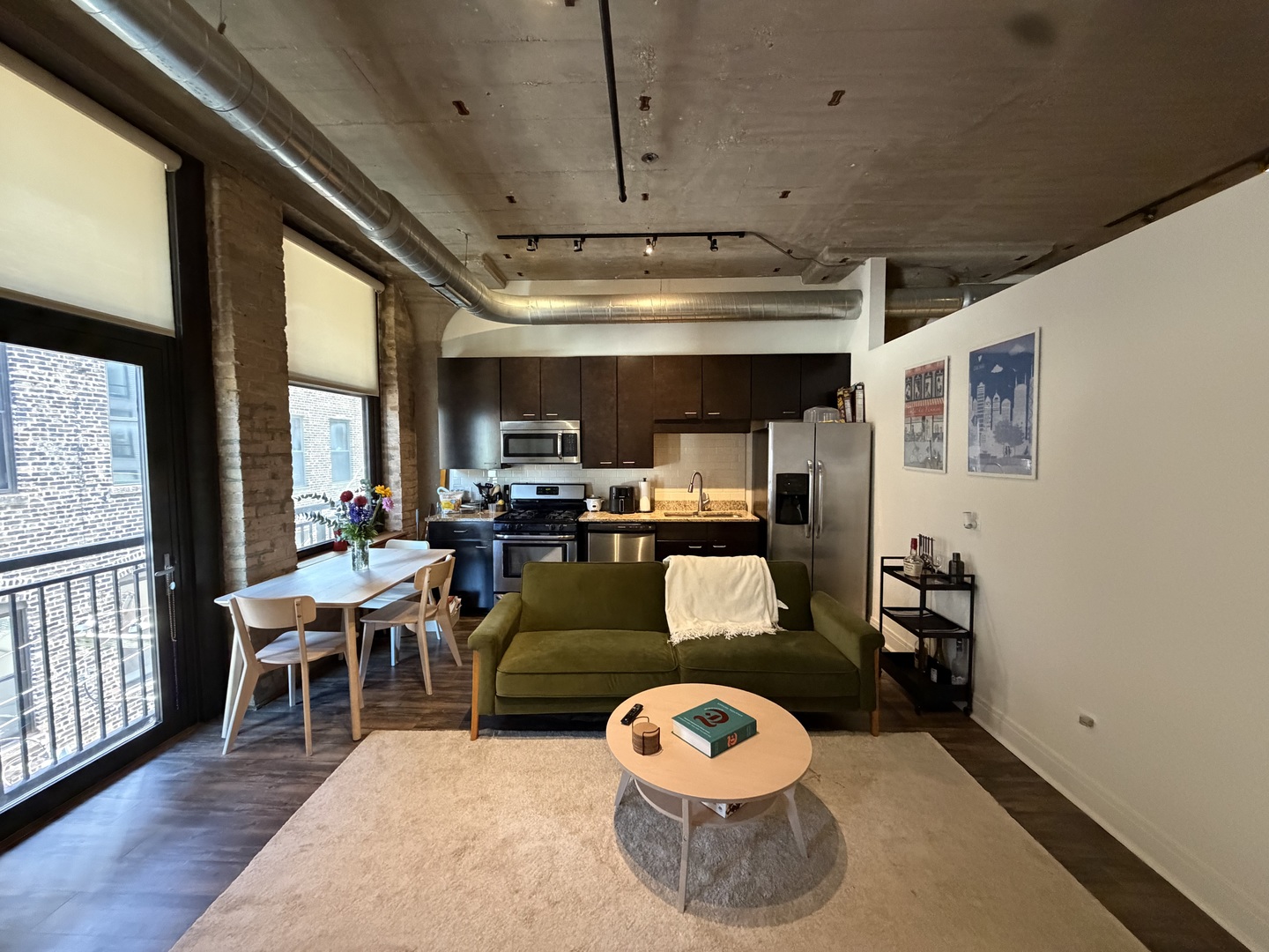 922 West Washington Boulevard, Unit 406 Chicago, IL 60607 - Photo 2 of 14 Gallery Image 2