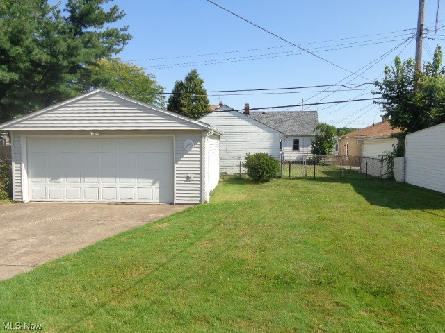 1312 Hillsdale Road Parma, OH 44134 - Photo 5 of 19 Rear Yard
