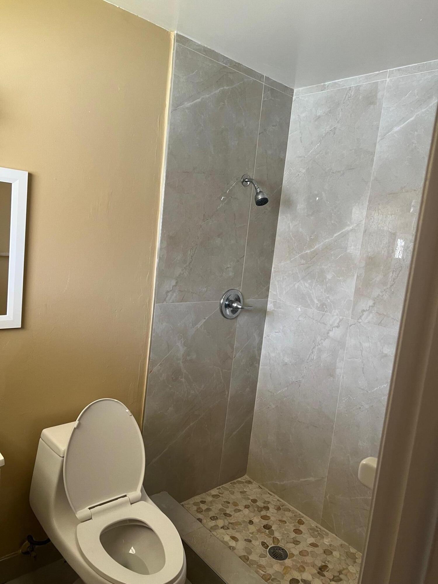 2314 Harding Street, Unit A Hollywood, FL 33020 - Photo 6 of 12 IMG_9998