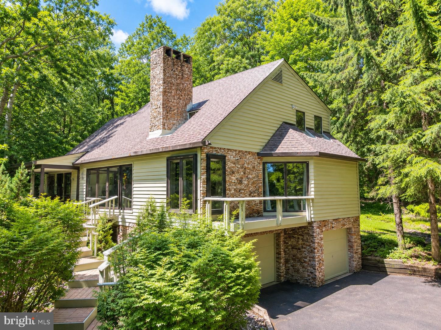 1250 Pergin Farm Road Oakland, MD 21550 - Photo 100 of 107 Come home to perfection.