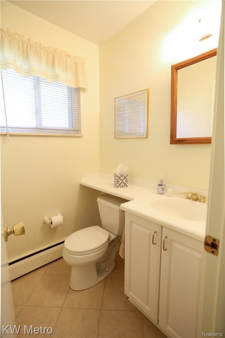 942 North Reading Road Bloomfield Hills, MI 48304 - Photo 21 of 37 Reading-42.jpg