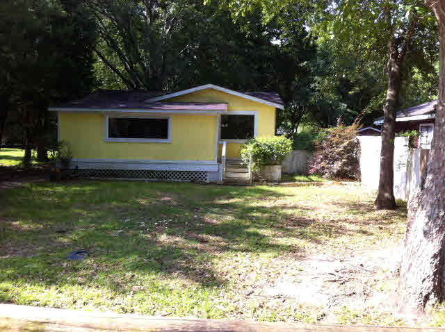 609 West Marigold Avenue Foley, AL 36535 - Photo 1 of 1
