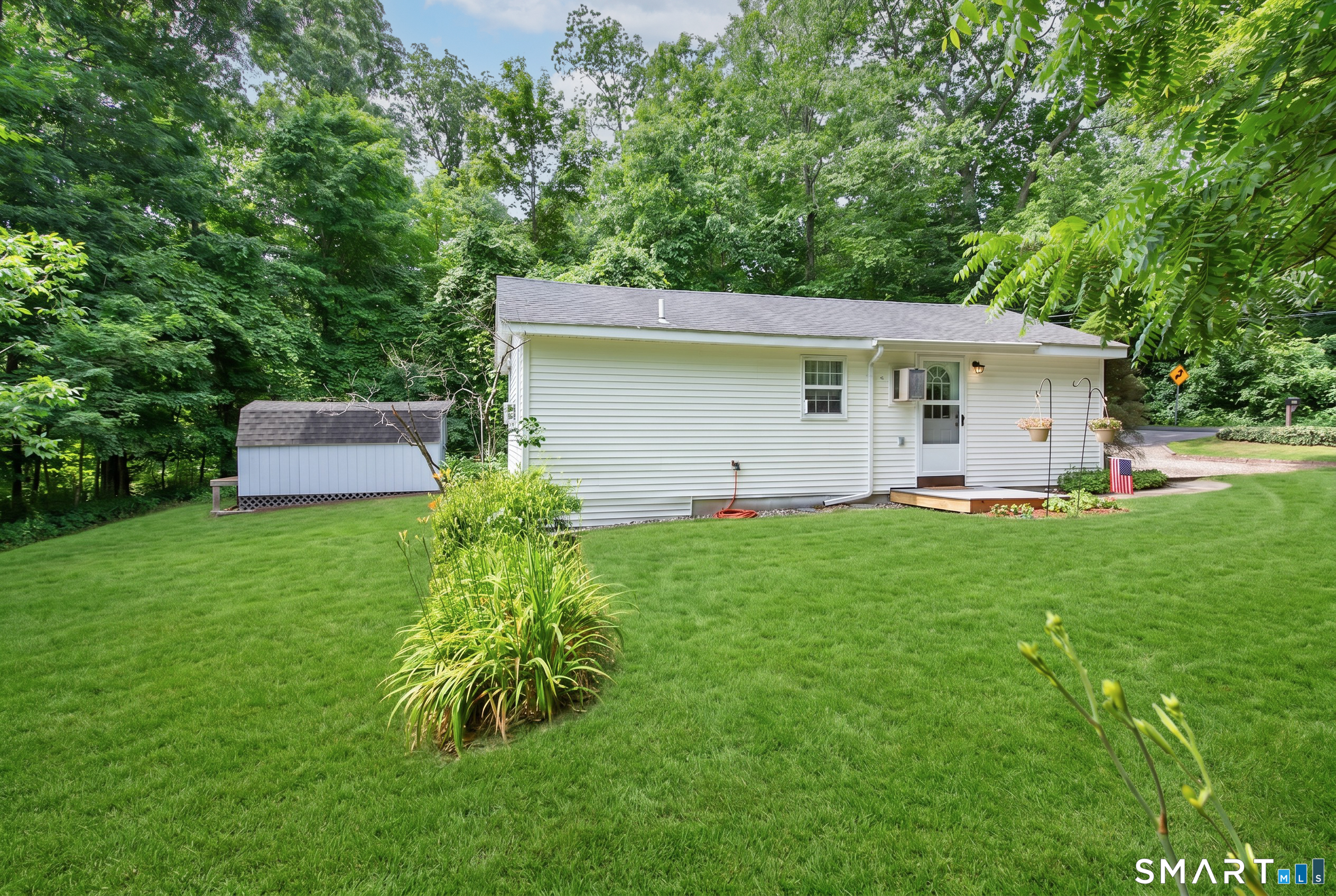 195 Daly Road Coventry, CT 06238 - Photo 3 of 20