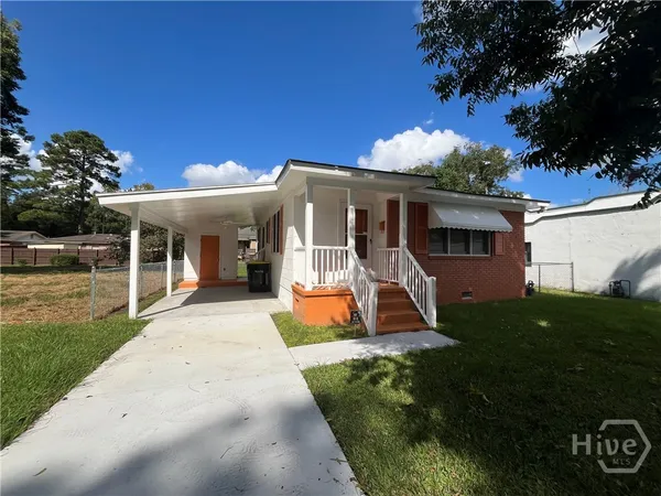 $1,695 | 1320 East 35th Street, Savannah, GA 31404