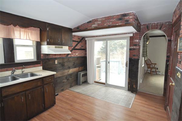 16 Poniken Road Worcester, MA 01606 - Photo 2 of 29 Gallery Image 2