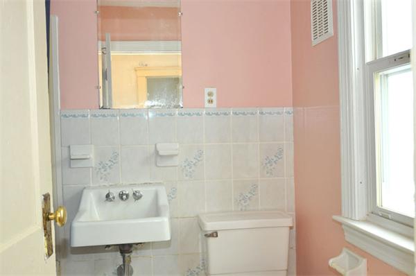 16 Poniken Road Worcester, MA 01606 - Photo 4 of 29 Gallery Image 4