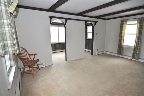 16 Poniken Road Worcester, MA 01606 - Photo 7 of 29 Gallery Image 7