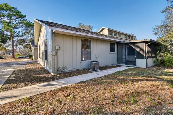 $174,900 | 4662 Lighthouse Circle, Unit 136, Orlando, FL 32808