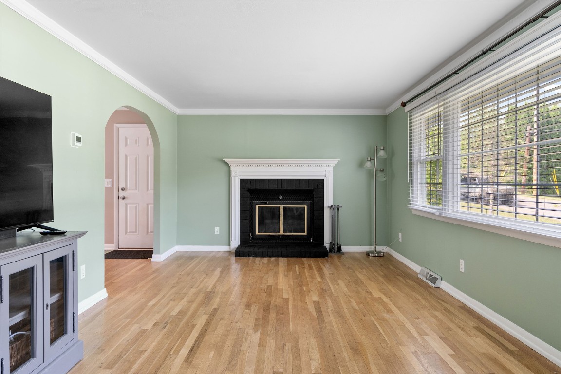 1123 Frost Road Endicott, NY 13760 - Photo 4 of 41 Gallery Image 4