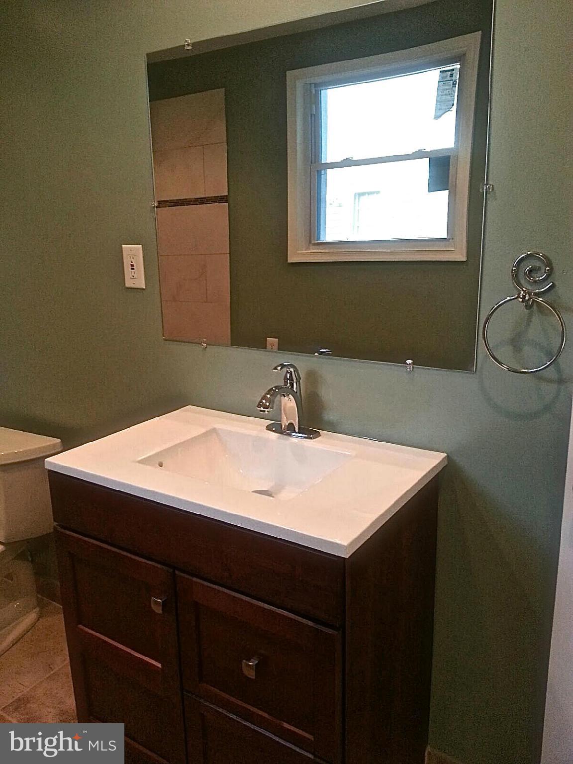9016 Ardmore Road Springdale, MD 20706 - Photo 14 of 17 Bath (Master)