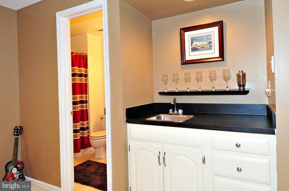4745 Columbia Road Ellicott City, MD 21042 - Photo 13 of 24 Built-in wet bar
