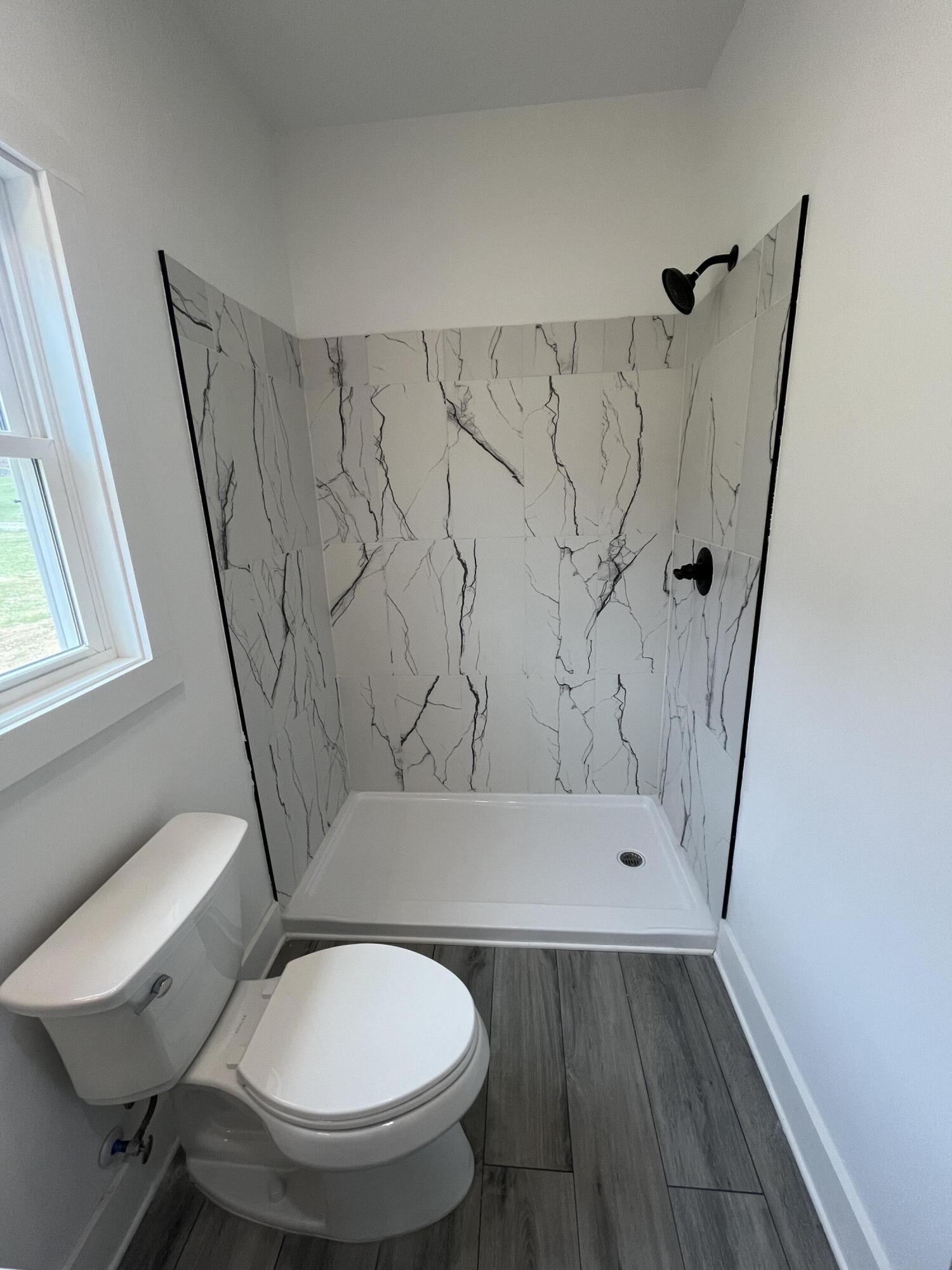 3086 Haymakertown Road Troutville, VA 24175 - Photo 11 of 19 Bathroom