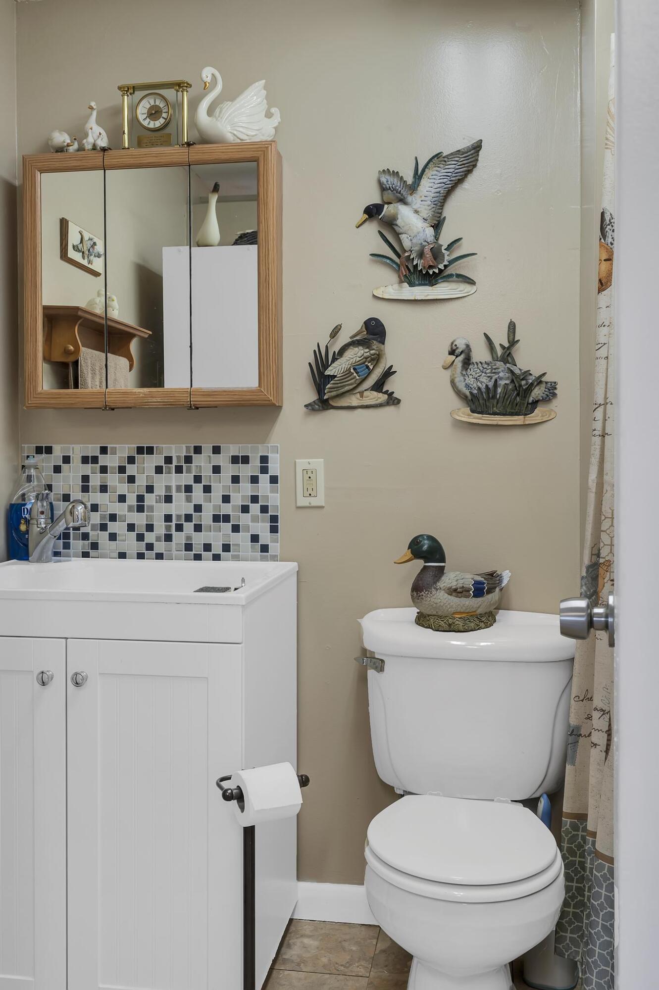 901 West Weatherbee Road Fort Pierce, FL 34982 - Photo 8 of 31 84179E2C-DB1A-47F2-A1CA-0DAE8D791C57