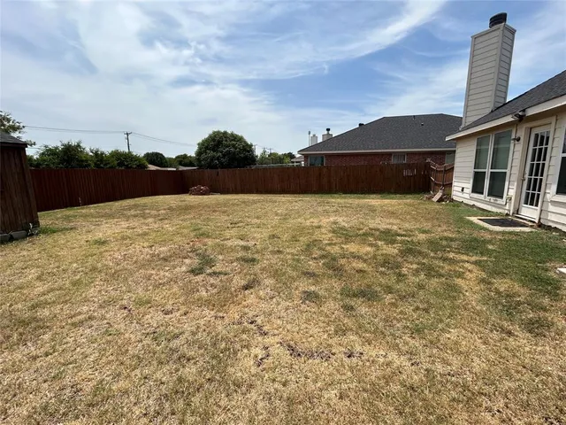 $1,900 | 1020 Trinidad Drive, Fort Worth, TX 76140