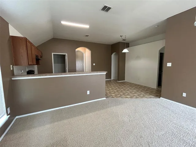 $1,900 | 1020 Trinidad Drive, Fort Worth, TX 76140