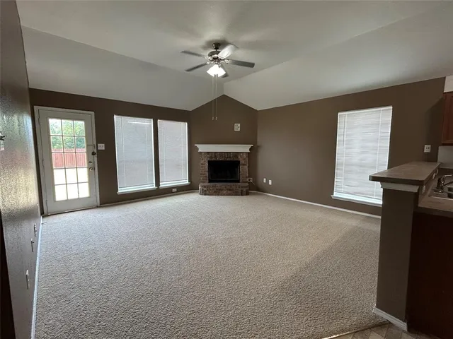 $1,900 | 1020 Trinidad Drive, Fort Worth, TX 76140