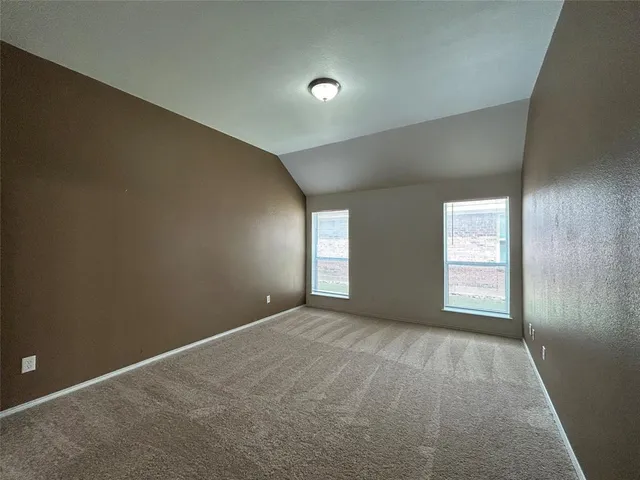 $1,900 | 1020 Trinidad Drive, Fort Worth, TX 76140