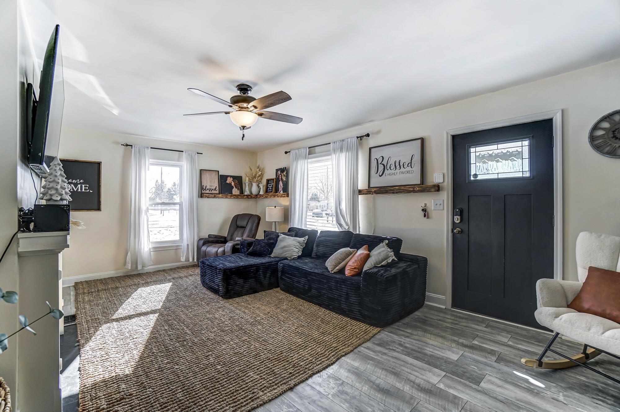 11918 London Road Orient, OH 43146 - Photo 4 of 39 005