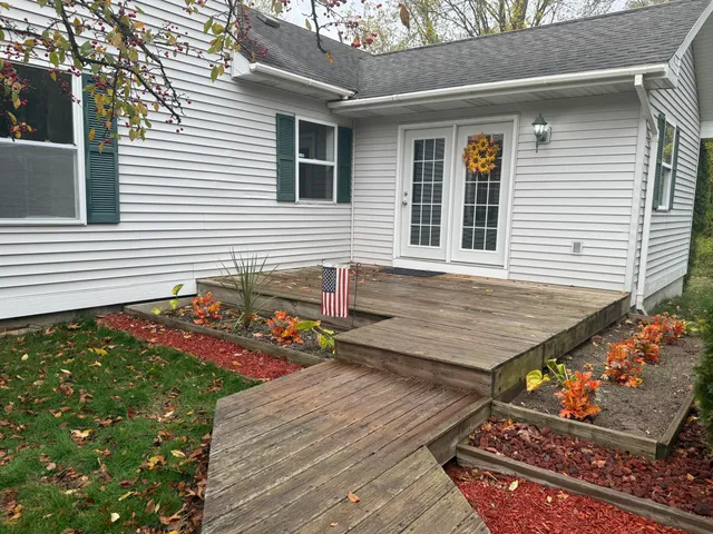 $329,900 | 7372 Mergener Road, Fruitport, MI 49415