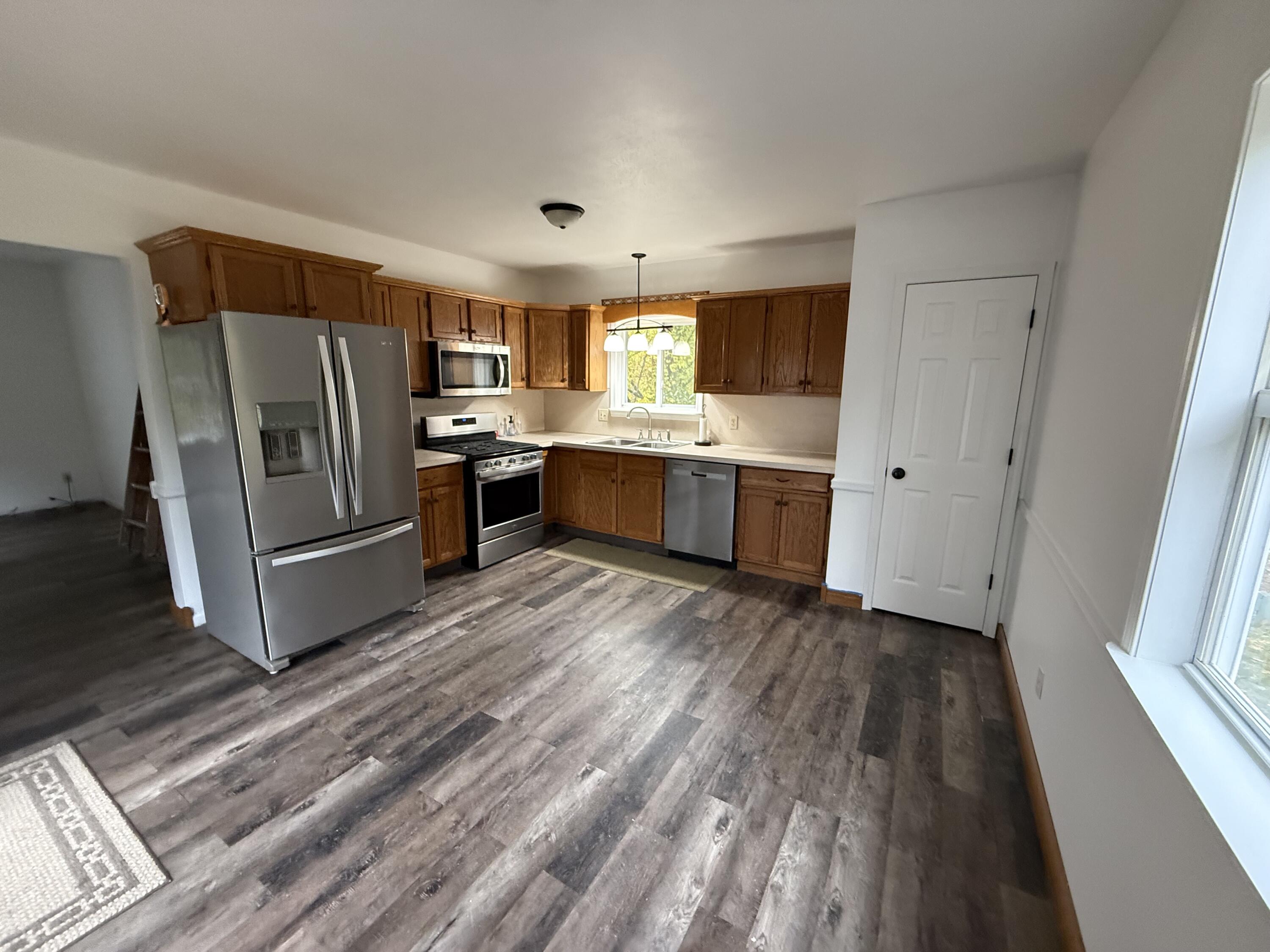 7372 Mergener Road Fruitport, MI 49415 - Photo 4 of 32 IMG_0630