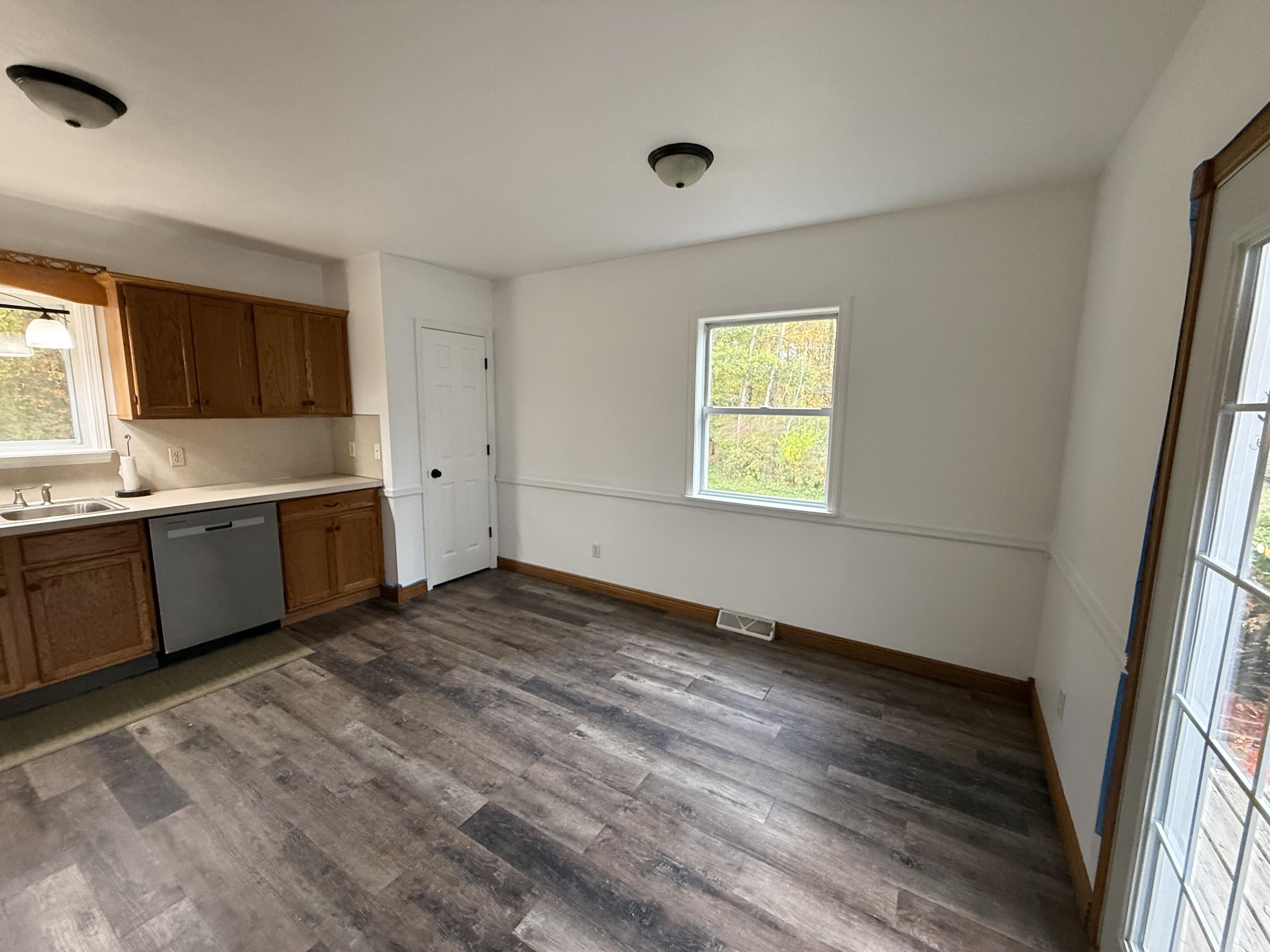 7372 Mergener Road Fruitport, MI 49415 - Photo 5 of 32 IMG_0631