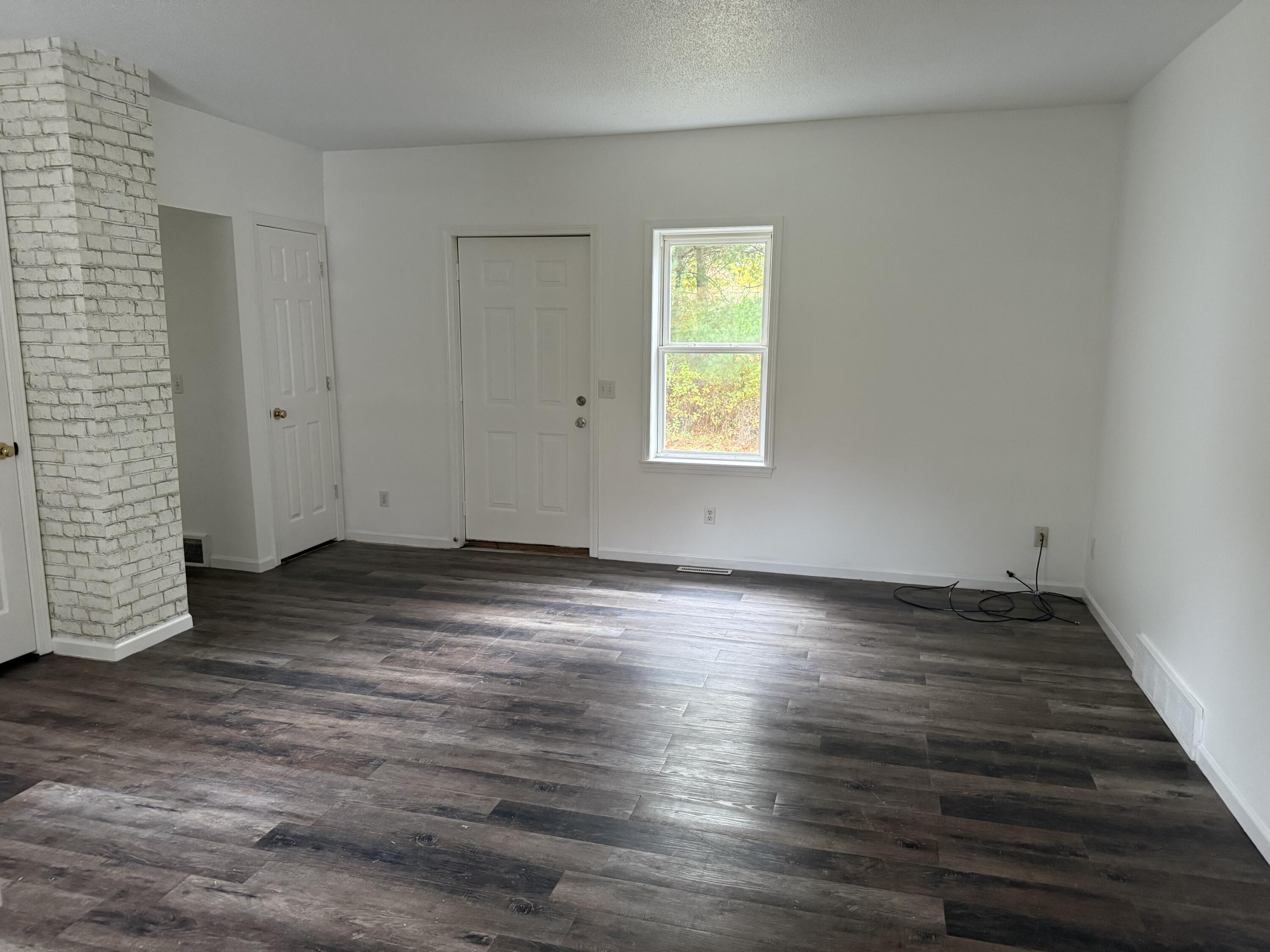 7372 Mergener Road Fruitport, MI 49415 - Photo 8 of 32 IMG_0638