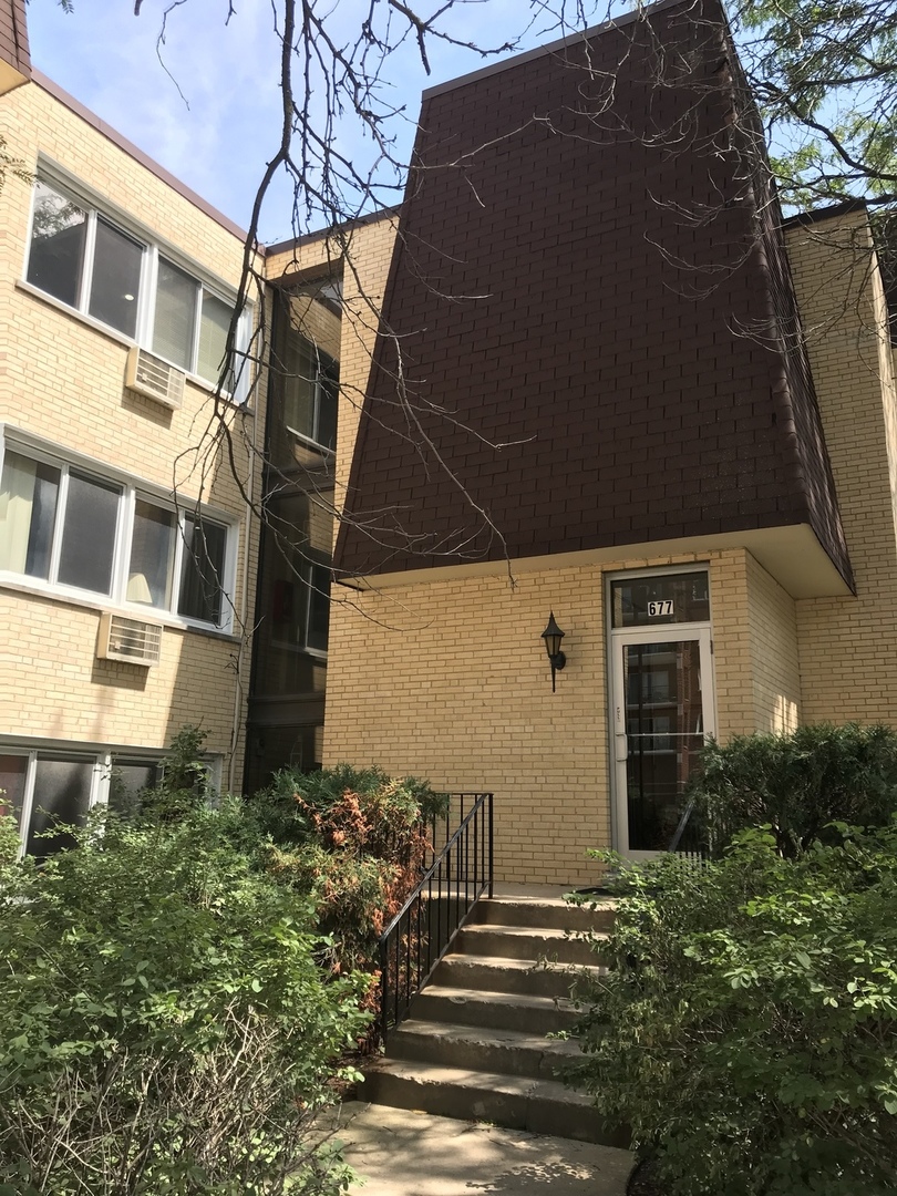 677 South River Road, Unit 2C Des Plaines, IL 60016 - Photo 1 of 19