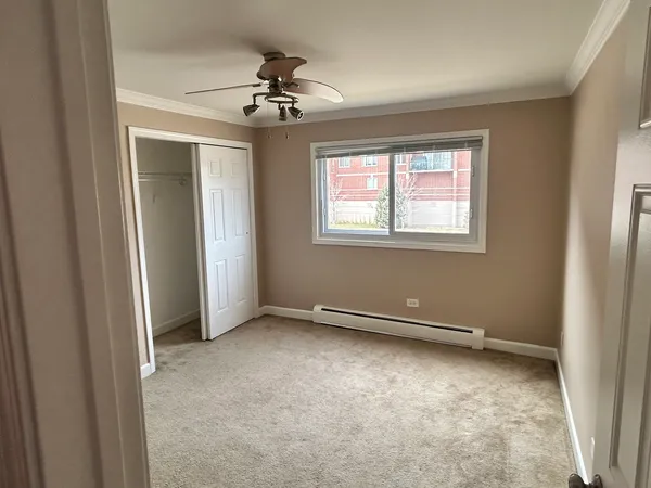 $1,800 | 677 South River Road, Unit 2C, Des Plaines, IL 60016